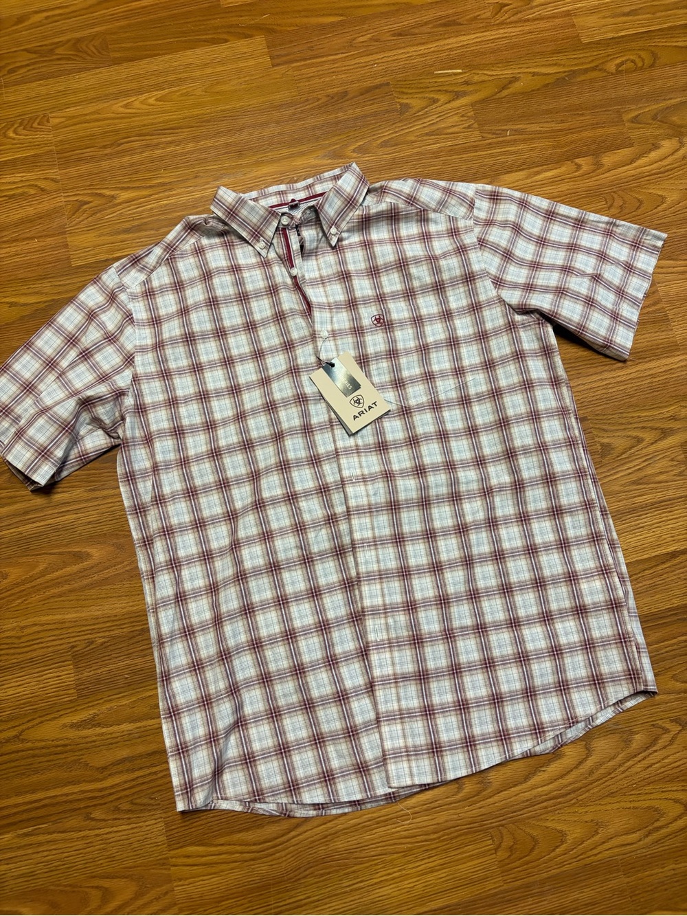 Ariat Men's Short Sleeve Plaid Button-Down Shirt - White & Maroon